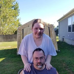 Meet your Posher, Hillary